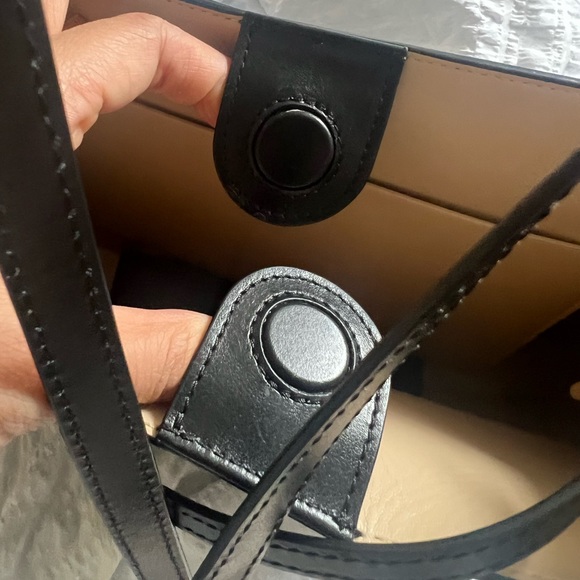 REE Project Helene Black Bag - Picture 8 of 11